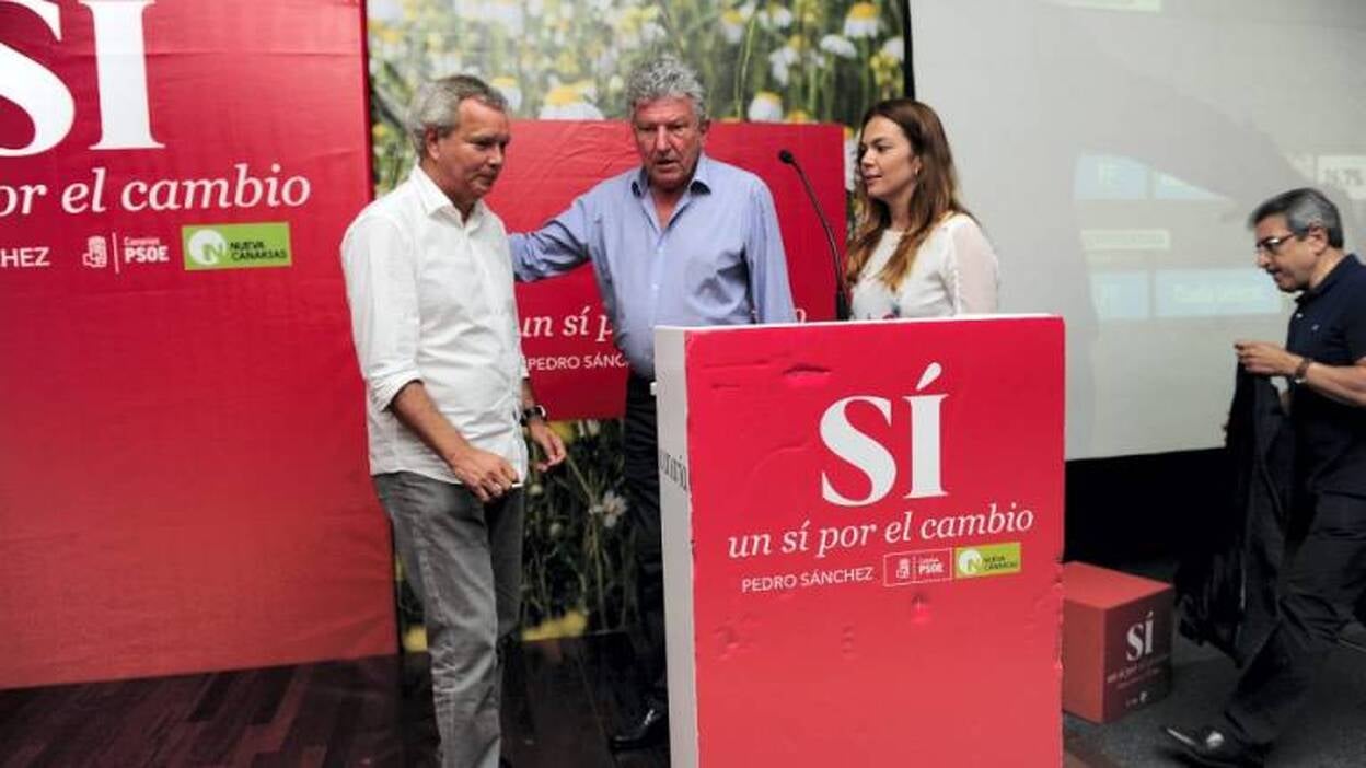 Segundos a costa de Podemos