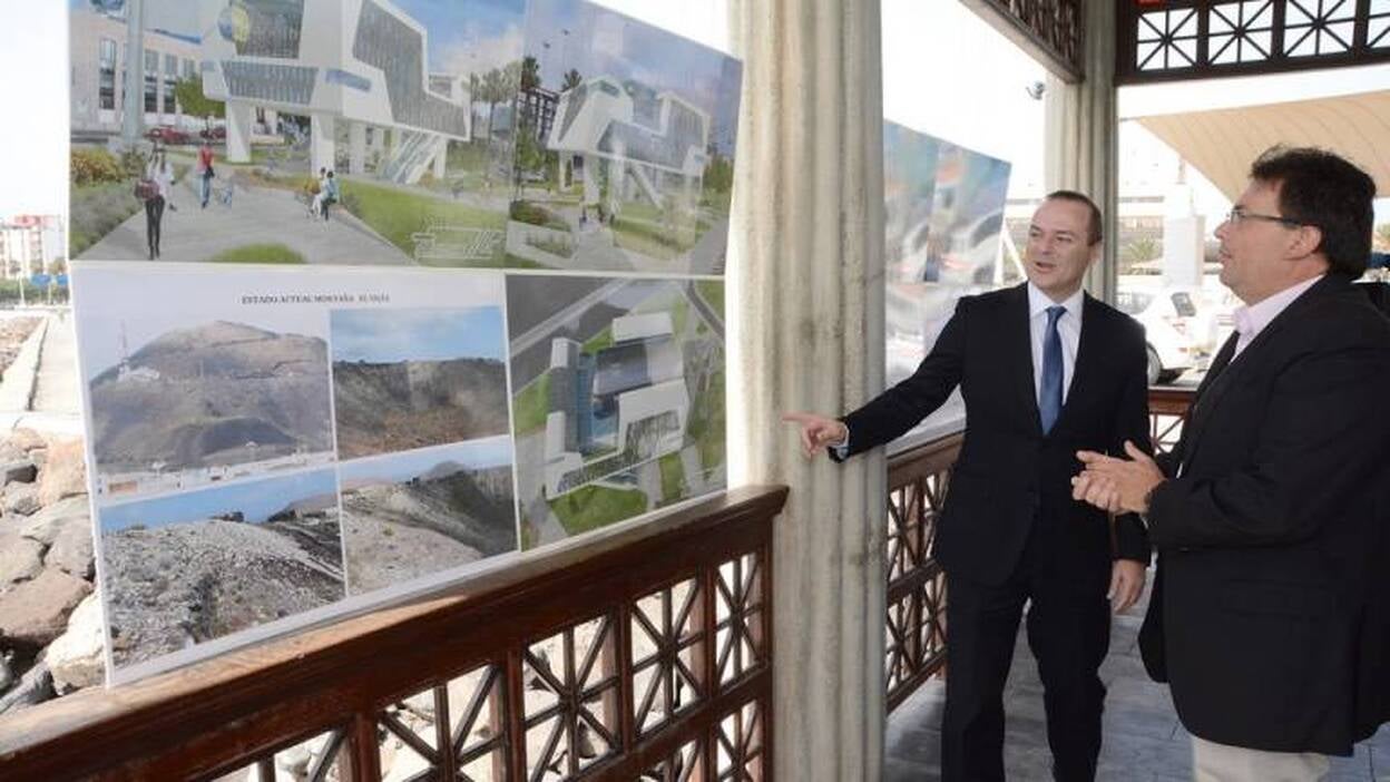Empresarios canarios plantean conectar con un teleférico el istmo y La Isleta