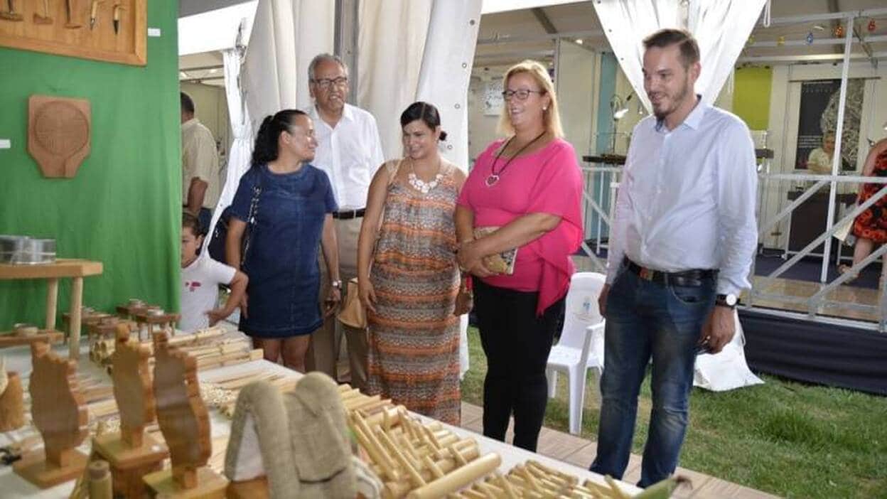 El Faro acoge la IX Feria de Artesanía de Maspalomas