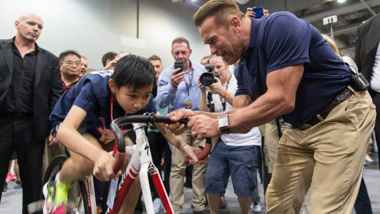 Schwarzenegger promociona su festival deportivo en Hong Kong