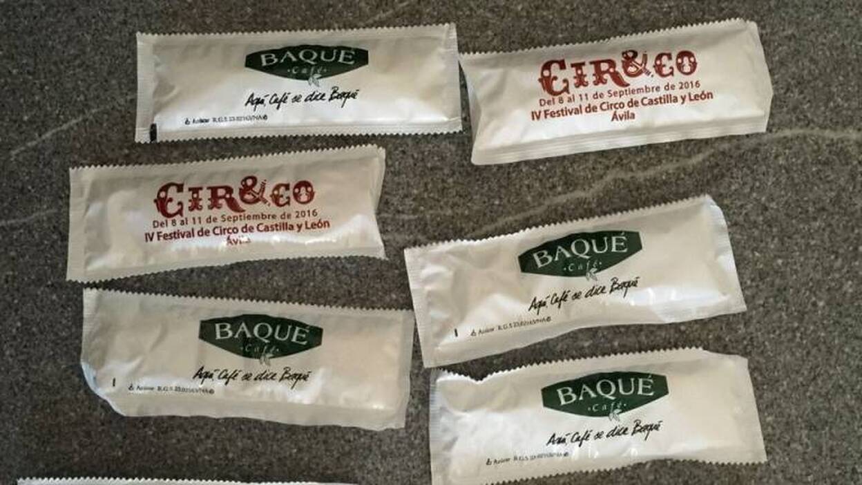 Los hosteleros de Ávila repartirán 50.000 azucarillos con la imagen del Festival 'Cir&Co'