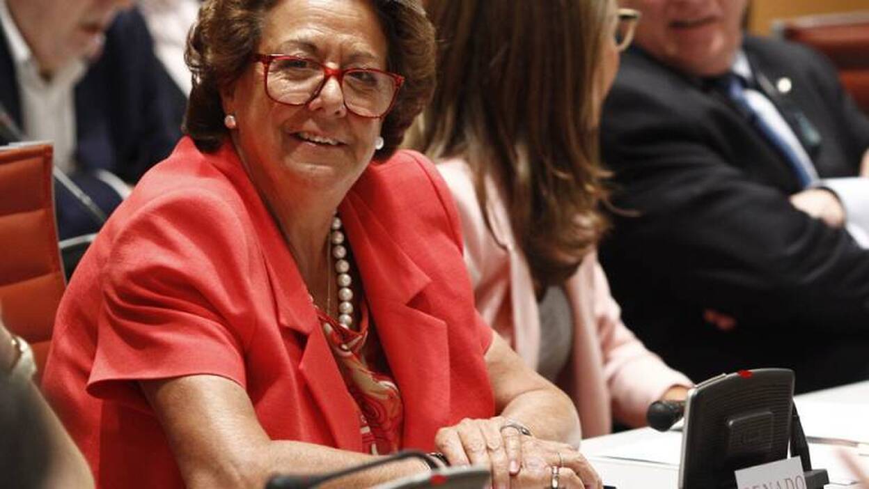 Rita Barberá se excusa y no acudirá esta tarde al Senado