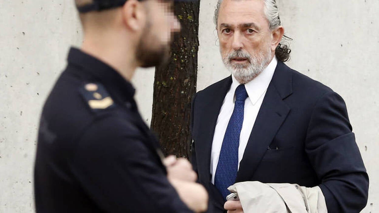 Correa trabajaba 25 horas para un "absorbente" PP