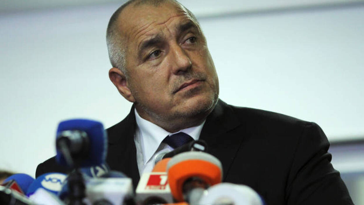 El primer ministro búlgaro presenta la dimisión de su Gobierno al Parlamento