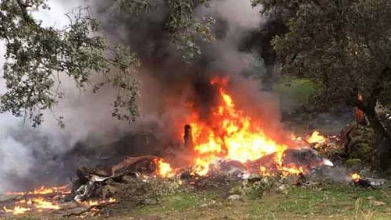 Cuatro muertos, dos de ellos niños, al estrellarse una avioneta en Toledo