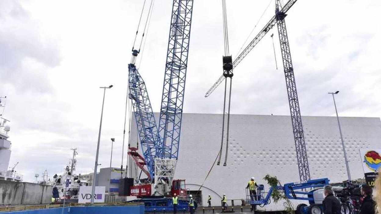 Llegan los acrílicos del Poema del Mar