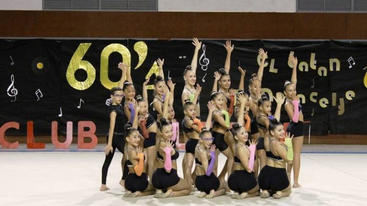 Las promesas deleitaron con música de los años 60