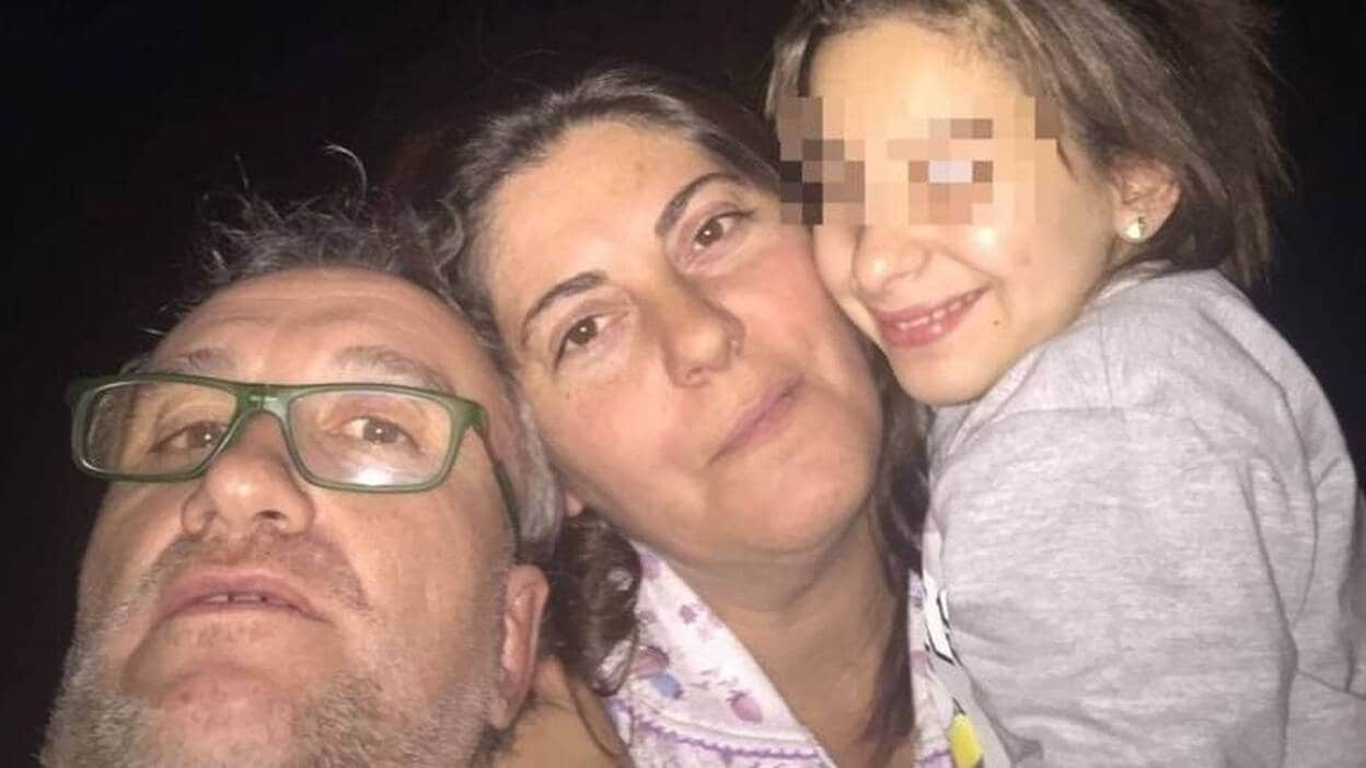 Los Mossos encuentran fotos pornográficas de Nadia en el ordenador de su padre