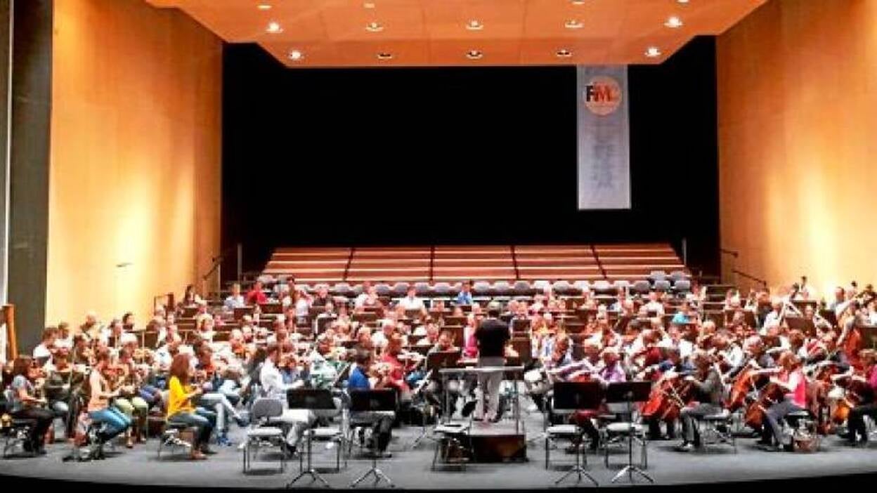 "La opacidad enturbia el Festival"