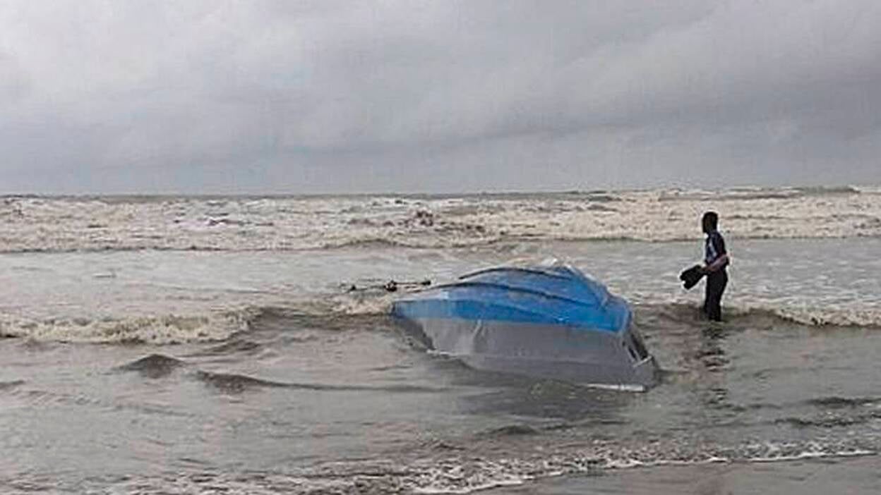 Nueve muertos y varios desaparecidos por un naufragio en Malasia