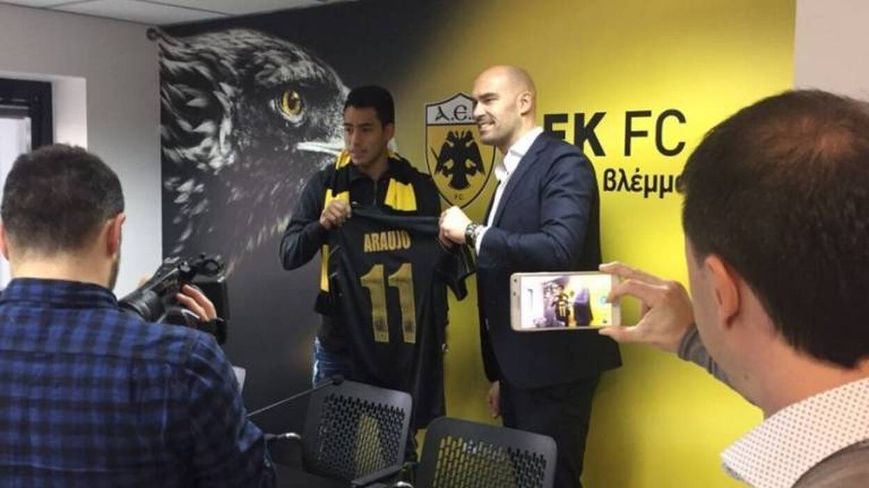 Araujo ya está en Grecia