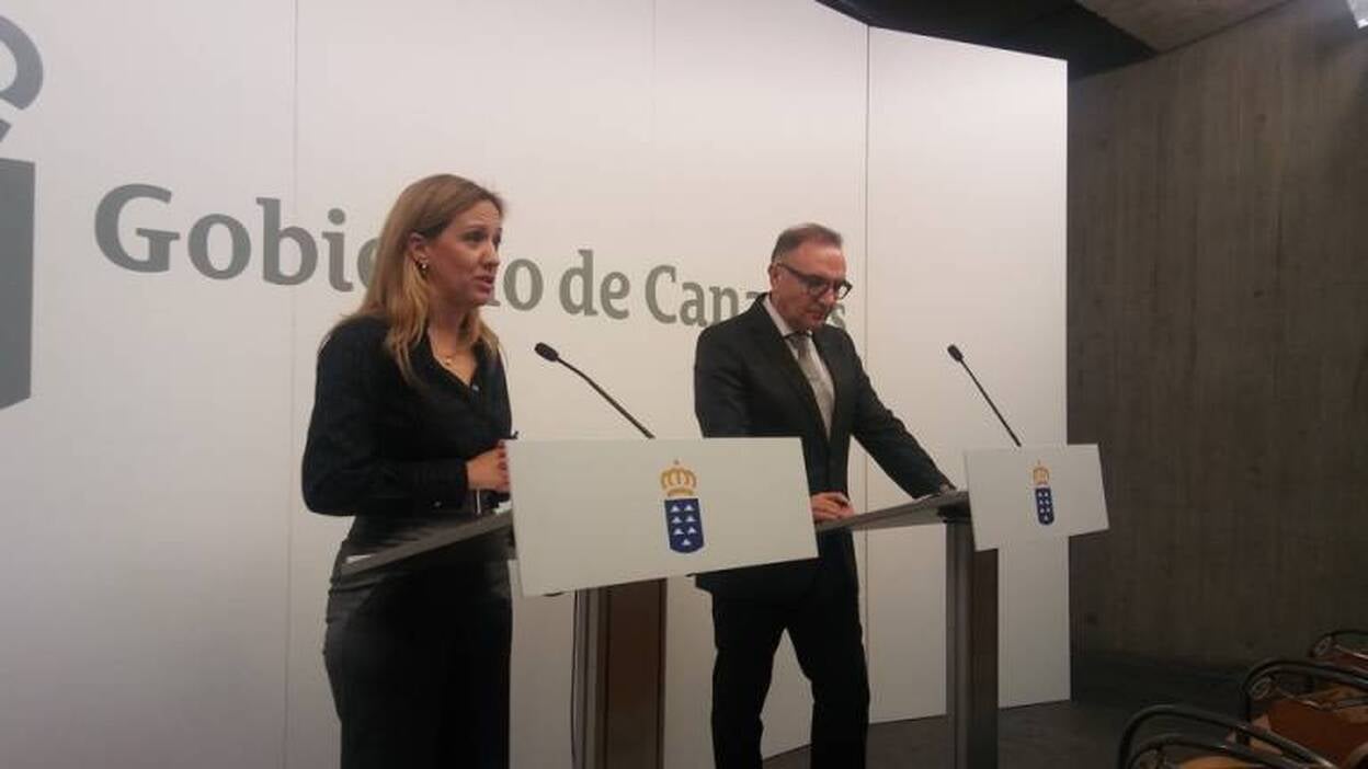 Baltar admite que el plan sanitario aprobado en el Parlamento es "inalcanzable"