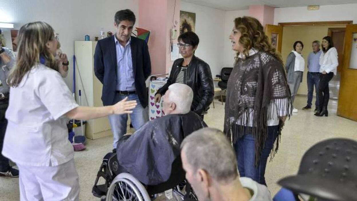 El Cabildo quiere de 300 a 500 plazas sociosanitarias nuevas