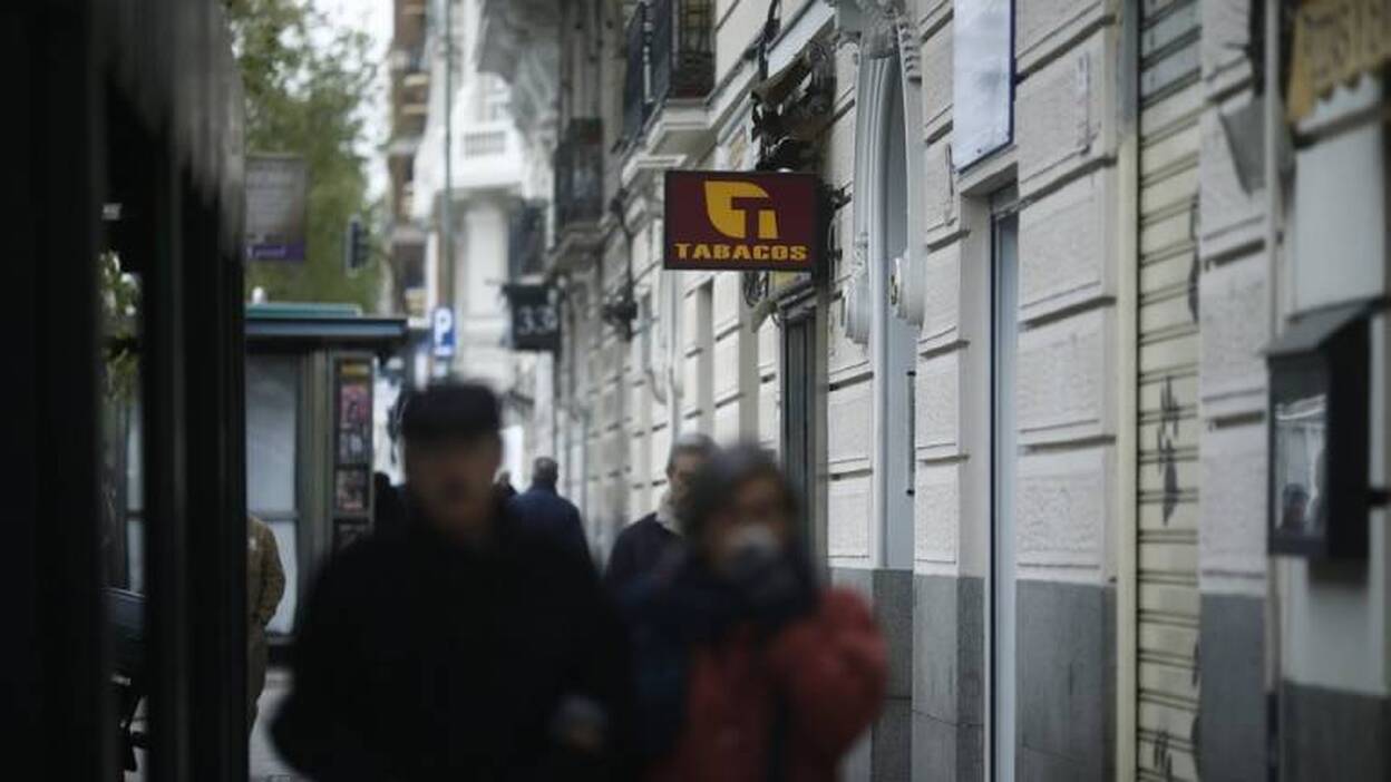 Dejar de fumar reduce un 80% las bajas laborales