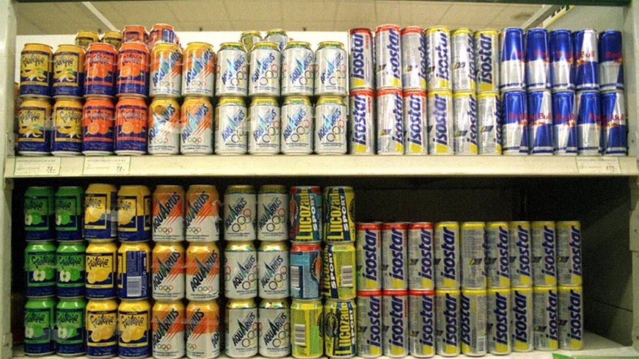 Canarias gravará las bebidas azucaradas y la bollería