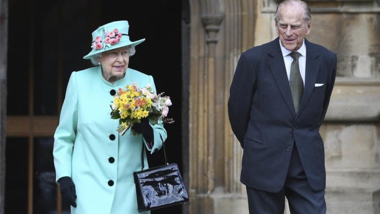 El duque de Edimburgo dejará de tener actos oficiales
