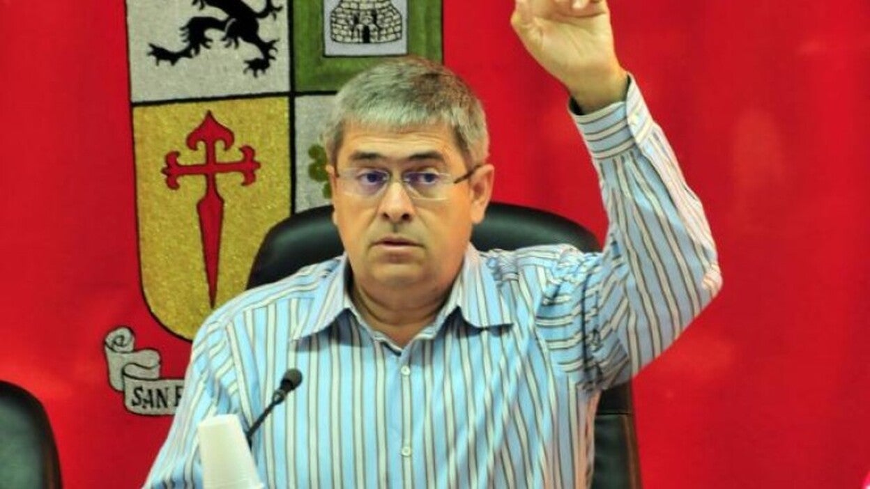 «A  la sentencia del comisario la coge Puigdemont y la enmarca»