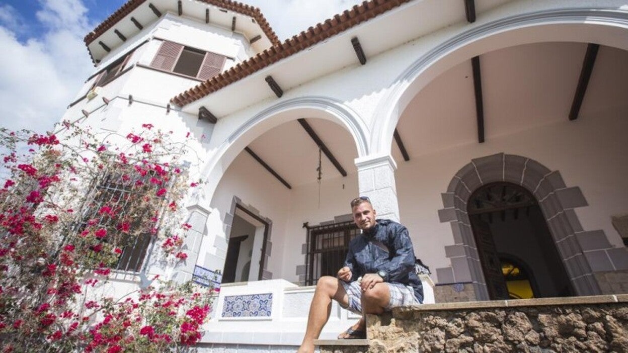 Un okupa en el castillo que nadie quiere