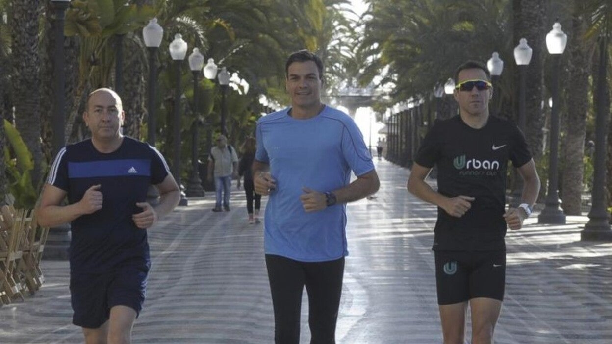 El equipo de Sánchez cree que las primarias son "entre dos"