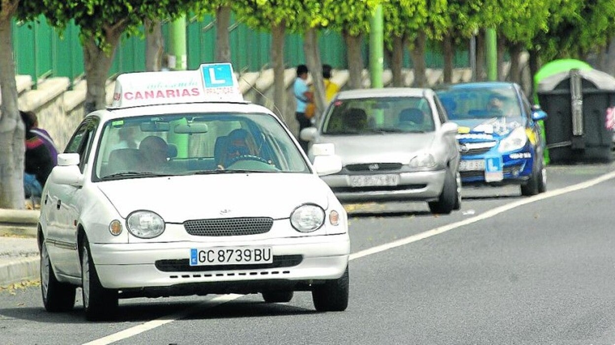 Los examinadores del carné van a la huelga este verano