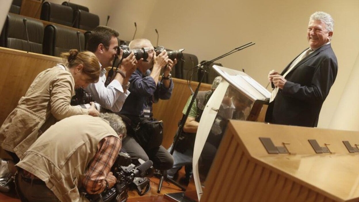 NC ya está «más cerca»  de salvar las cuentas