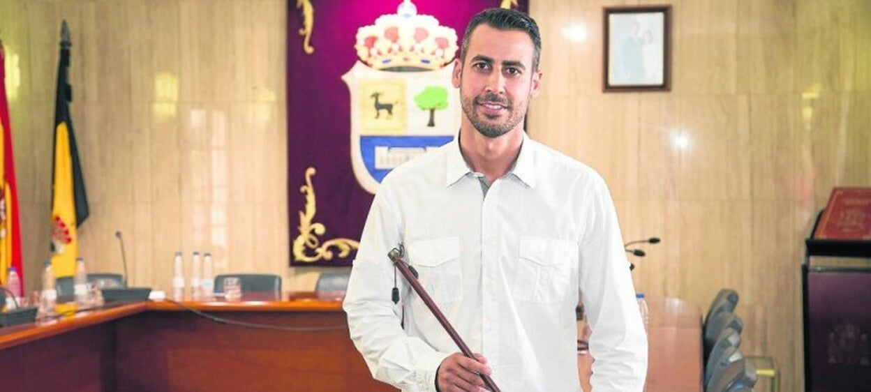 «Jamás me he reunido con Arroyo; aquí el alcalde soy yo»