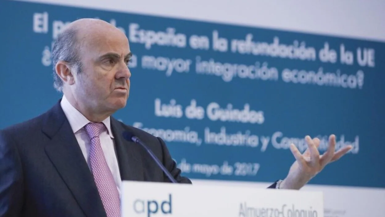 Guindos afirma que el Gobierno no inyectará dinero público en el Banco Popular