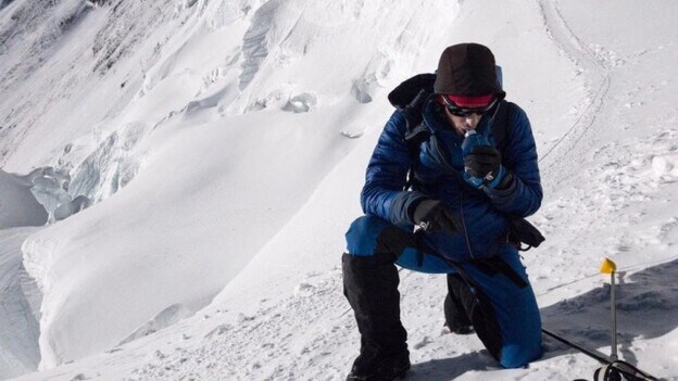 Kilian Jornet alcanza la cima del Everest