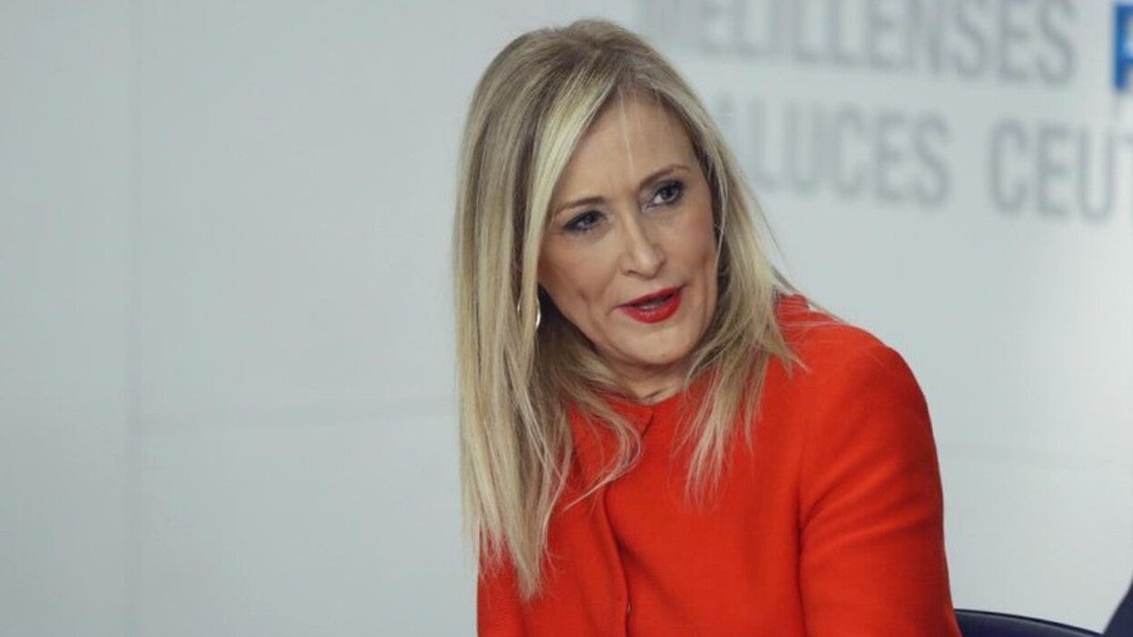 Podemos presenta su moción de censura contra Cifuentes