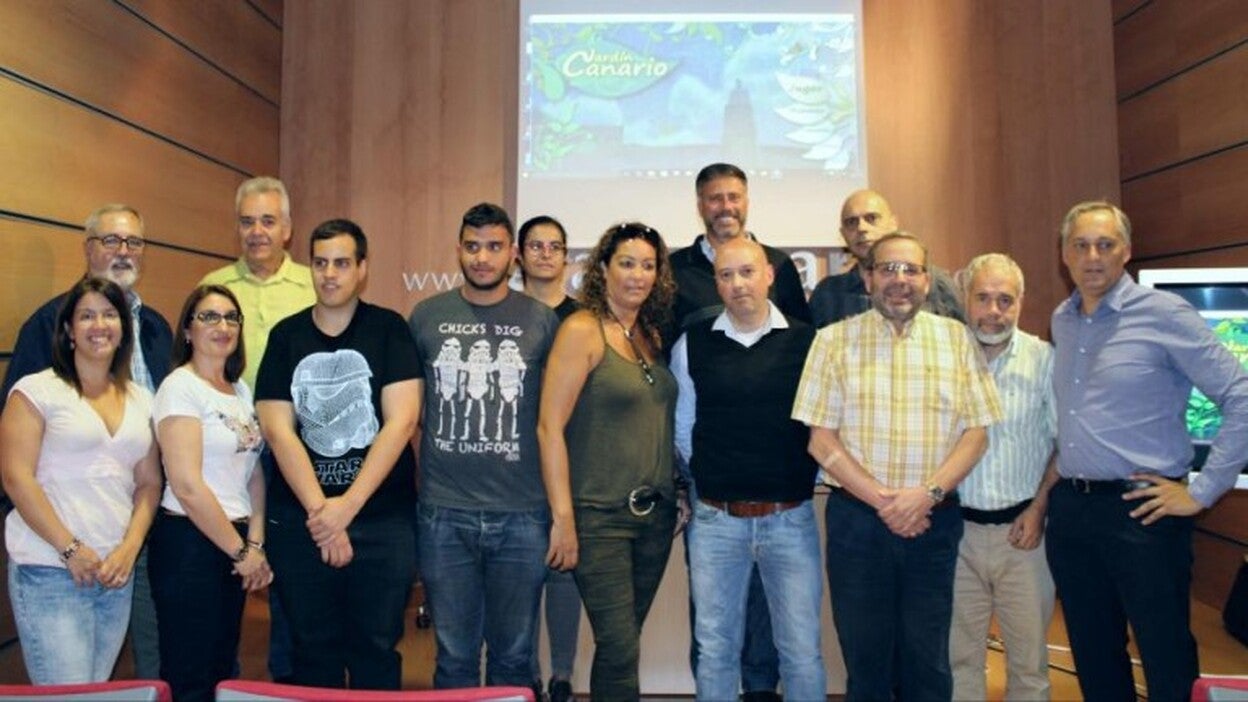 Descubrir el Jardín Canario jugando con el ordenador