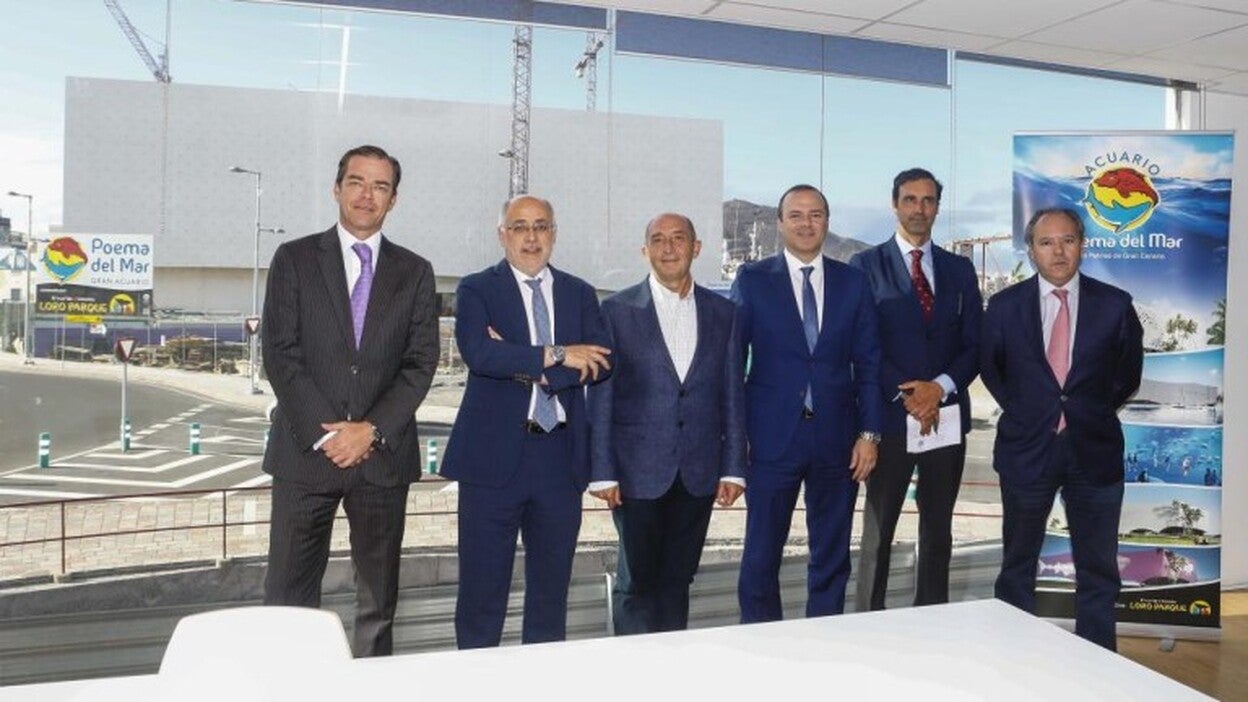 El Poema del Mar espera a sus primeros visitantes