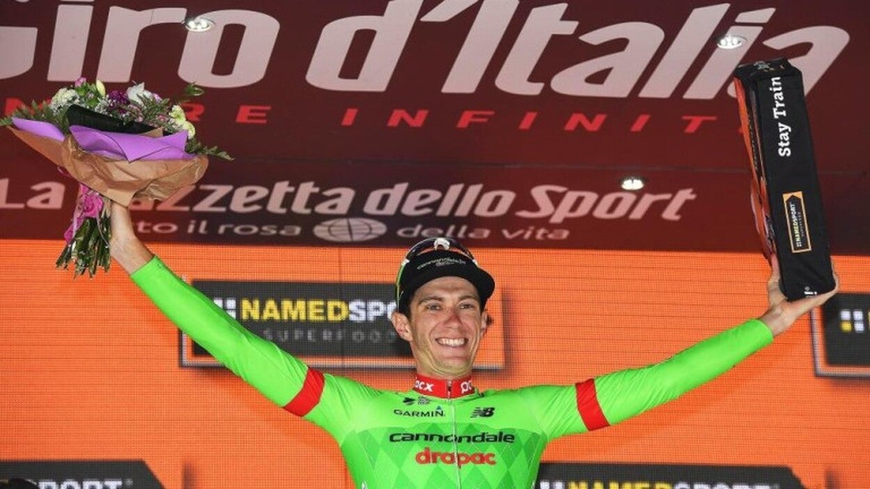 Rolland gana la etapa y Dumoulin sigue líder