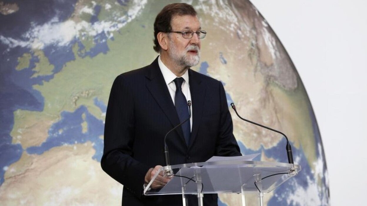 Rajoy anuncia una nueva subasta de renovables por 3.000 MW