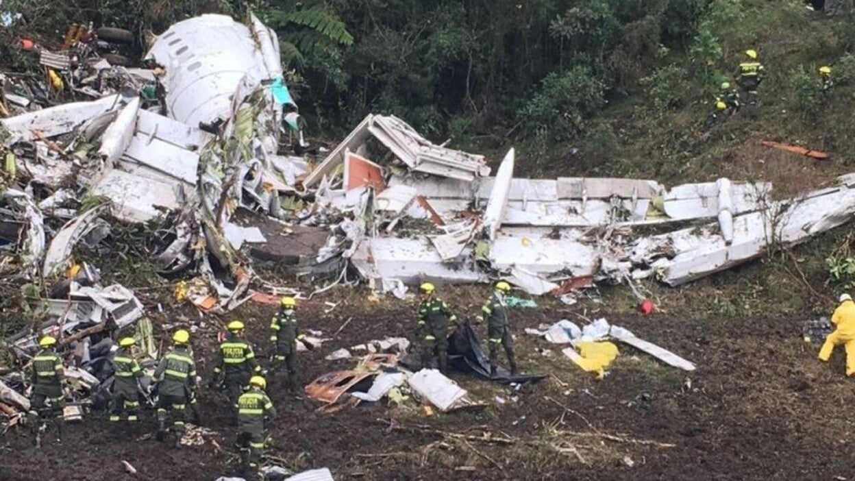 El avión del Chapecoense en el que murieron 71 personas volaba sin seguro