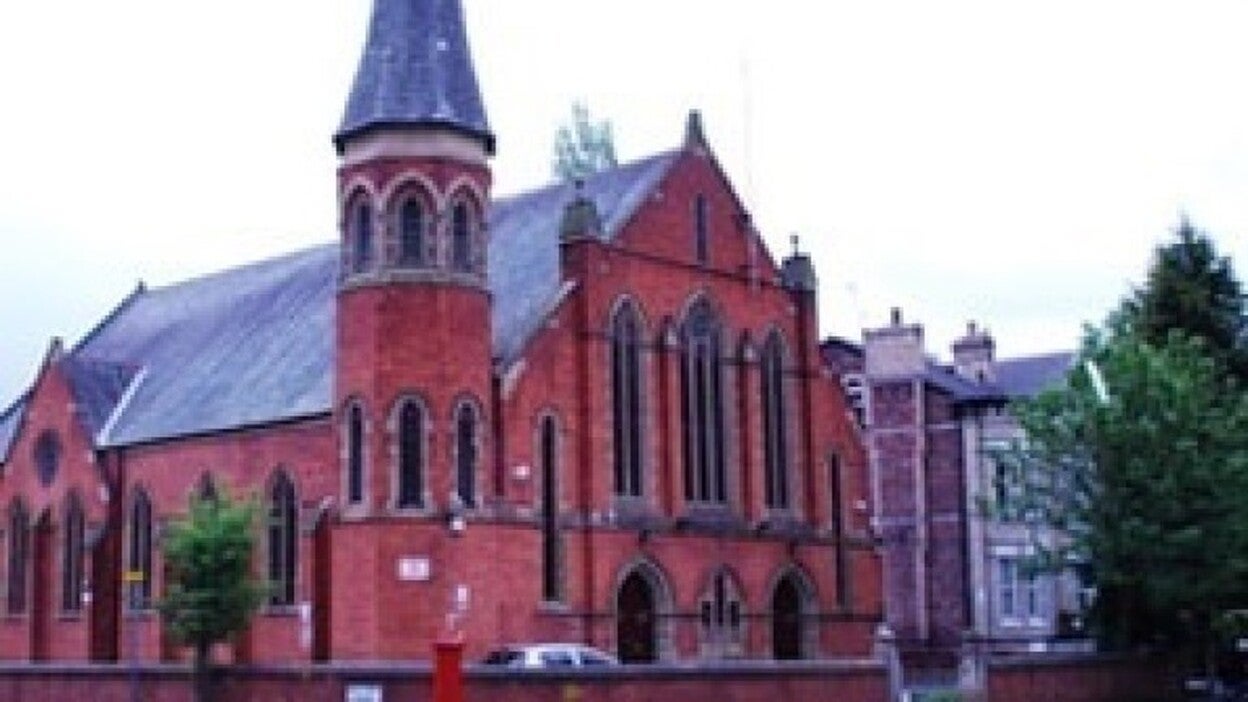 La mezquita del suicida de Mánchester ayudará a la policía