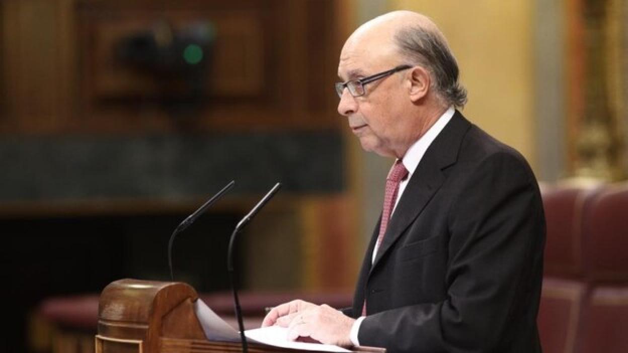 El déficit del Estado baja hasta abril a 8.268 millones