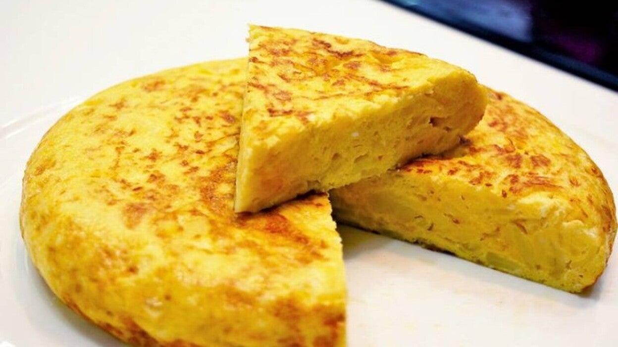 Veinte hospitalizados al comer tortilla en un bar