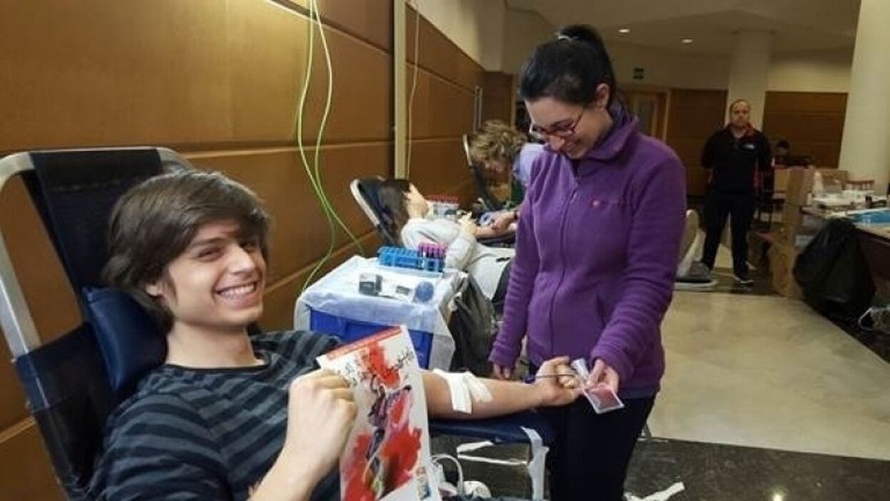 Baltar invita a los canarios a hacerse donante de sangre