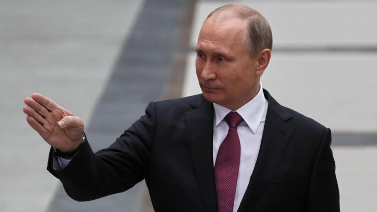 Putin le ofrece asilo político a Comey, exdirector del FBI