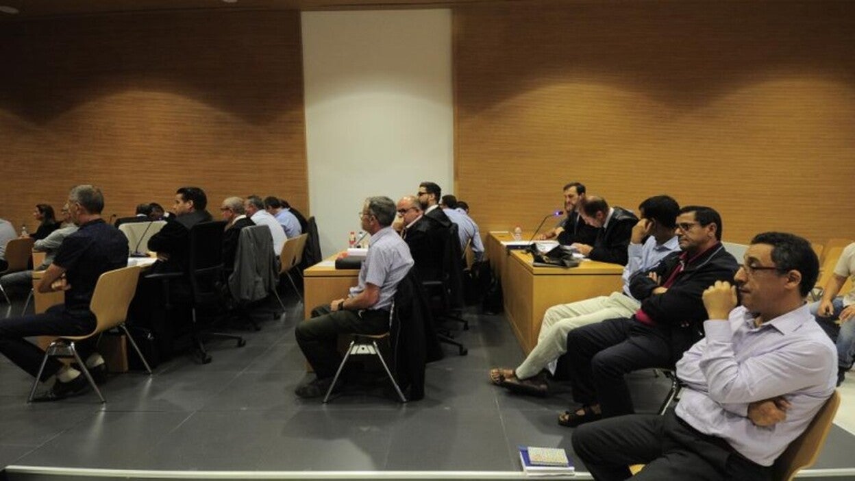 El jurado declara culpables a los 10 guardias civiles del aeropuerto