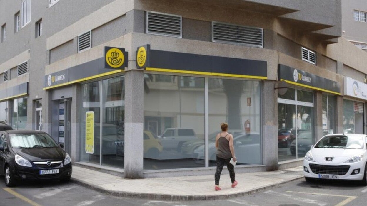 El estreno de la nueva sede de Correos depende del mobiliario