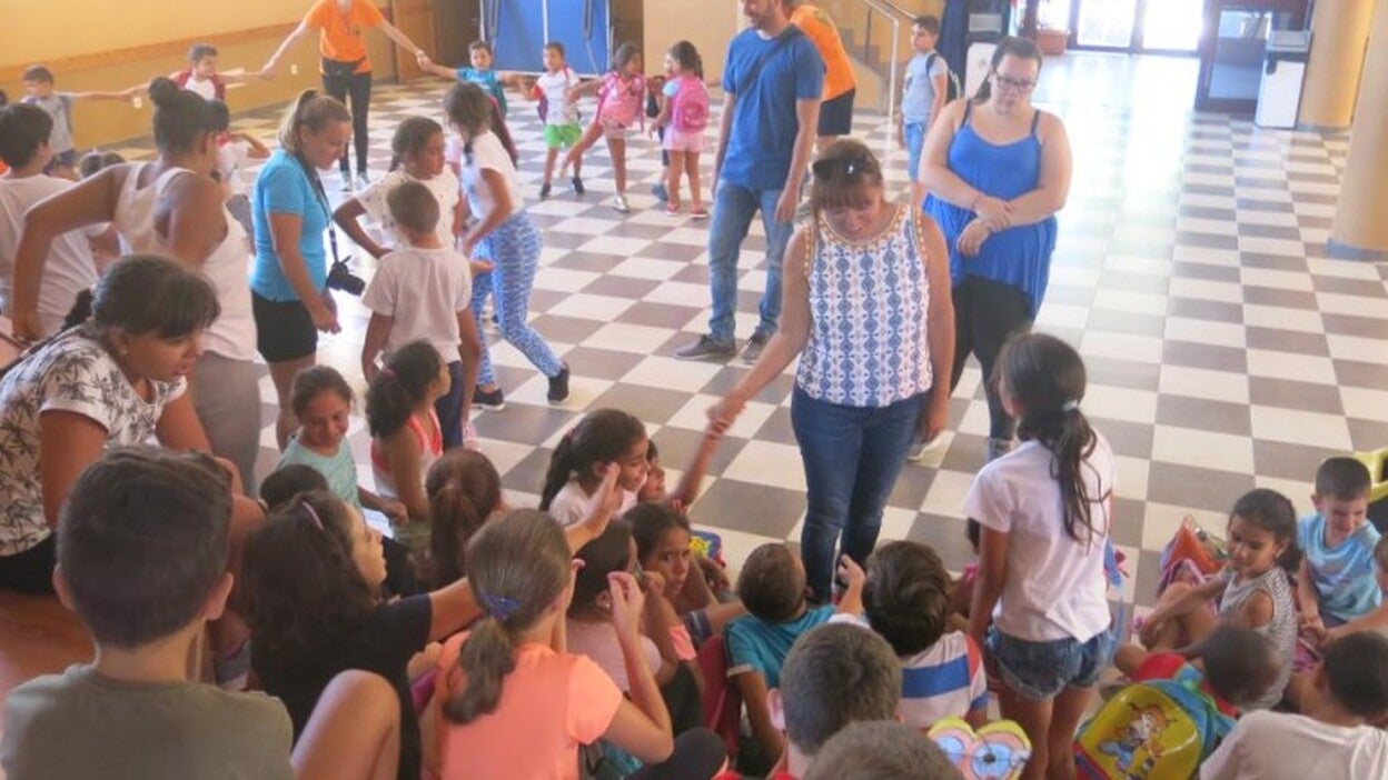 Más de 1.500 niños en los campus de Santa Lucía