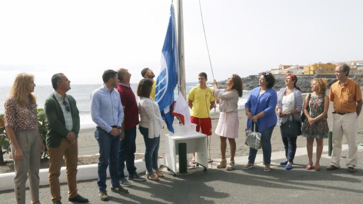 Cuatro playas pioneras en ser cardioprotegidas en Canarias