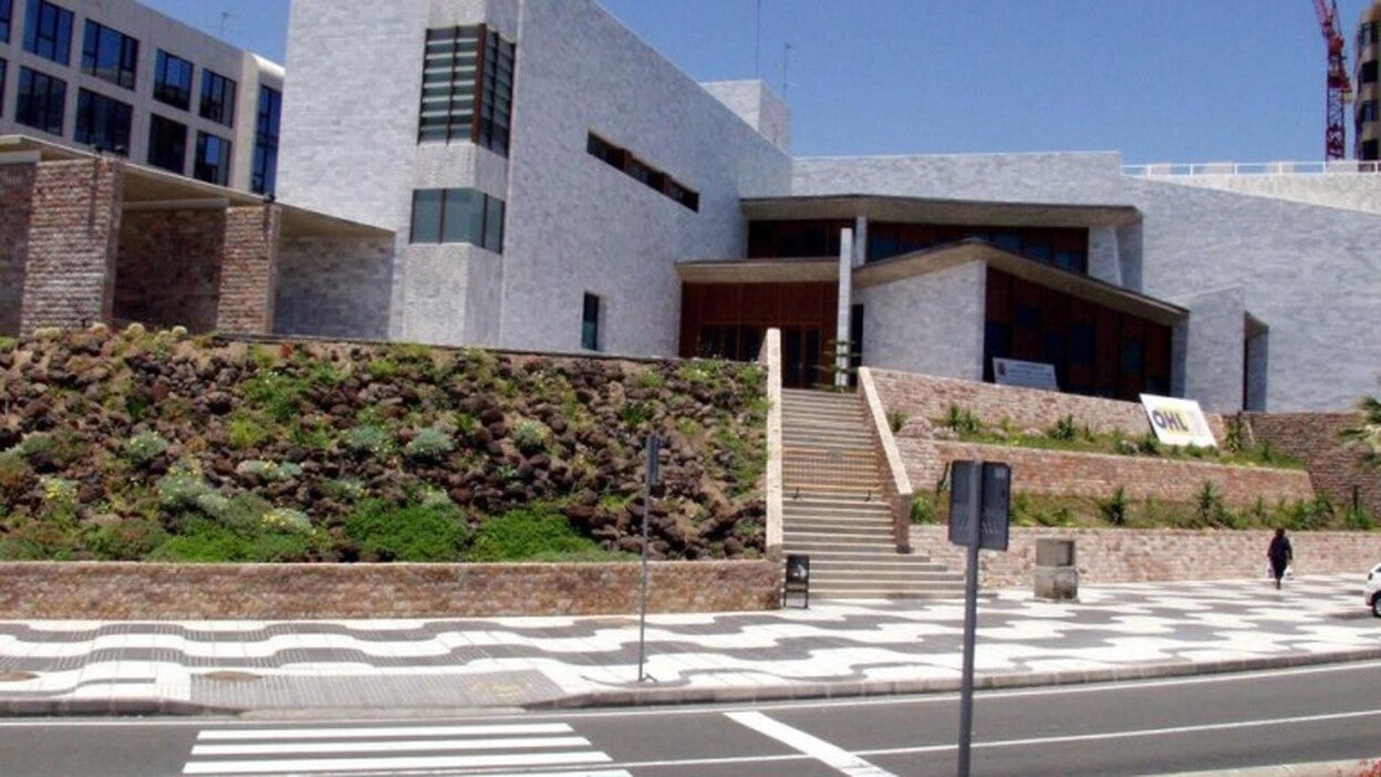 El TSJC niega la indemnización por daños de la Biblioteca estatal