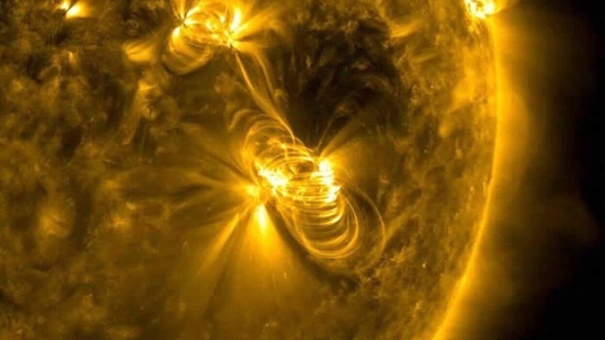 El Sol emitió una llamarada solar de casi dos horas
