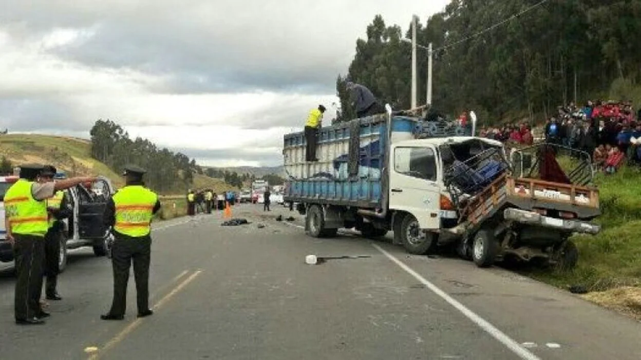 Dieciocho muertos en dos accidentes de tráfico en Ecuador