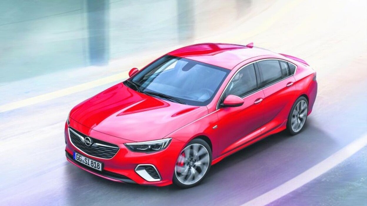Las míticas siglas GSi lucen en el Opel Insignia