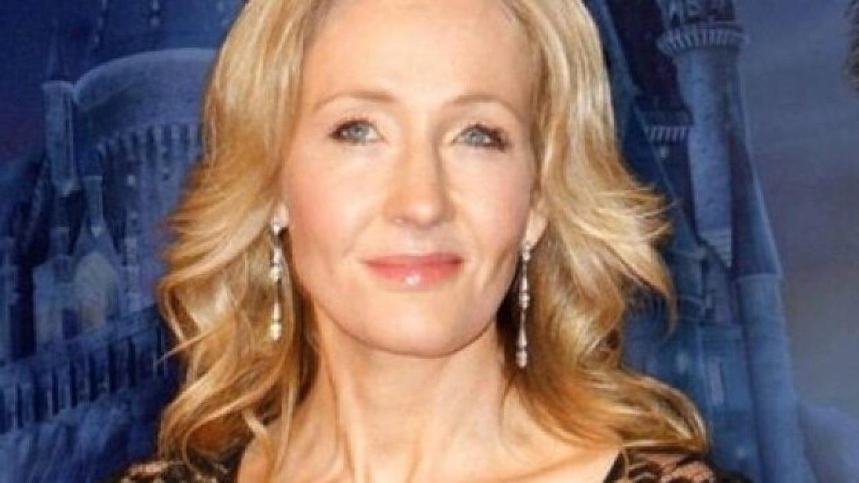 J.K.Rowling se disculpa por una crítica hecha a Donald Trump