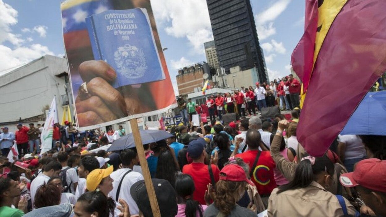 Maduro aplaza al viernes la apertura de la Asamblea Constituyente
