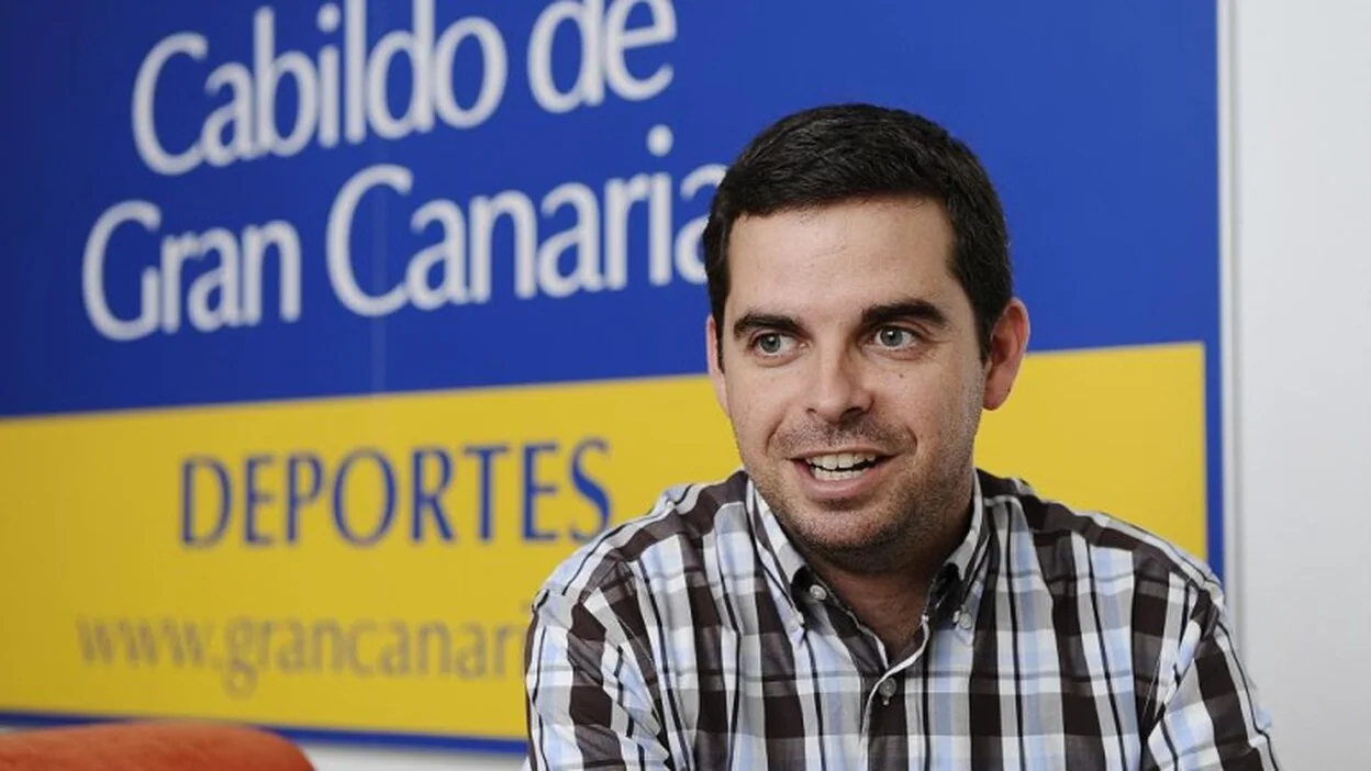 Lucas Bravo invita al Cabildo a revisar su gestión en Deportes